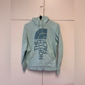 The north face trivert pullover hoodie in blue. Women’s medium.
